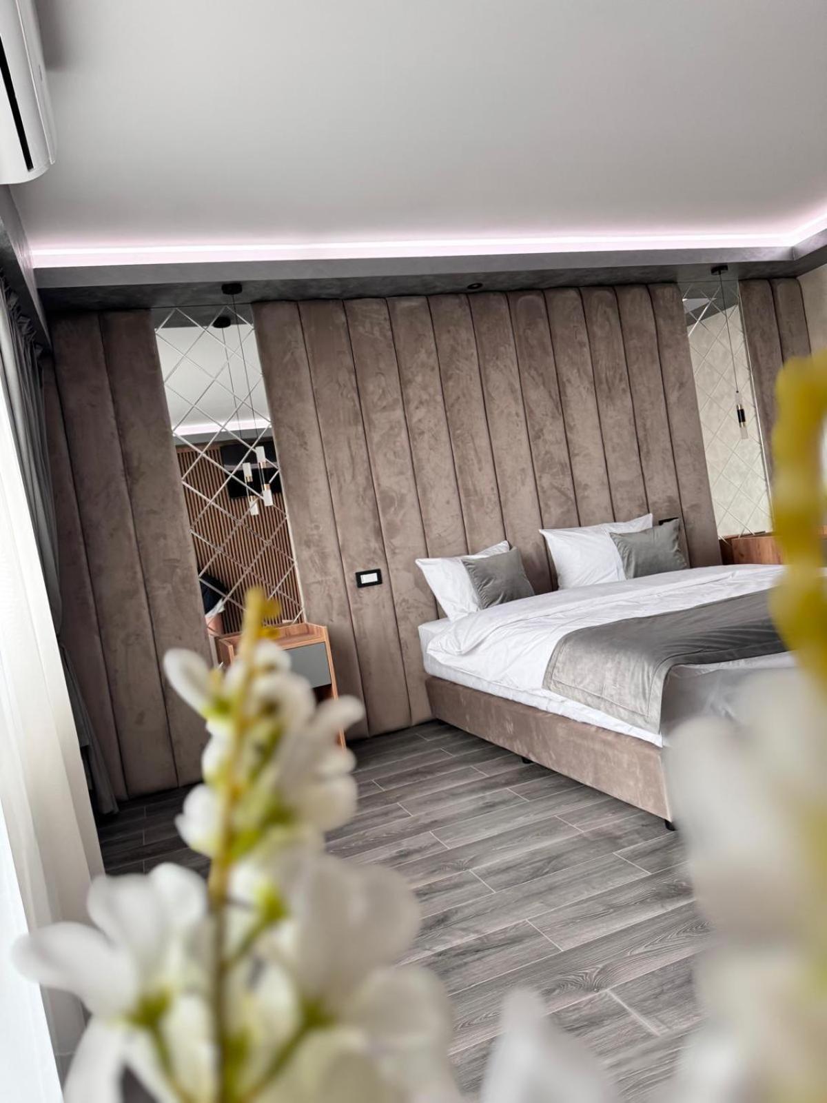Hanul Domnesc Imperial Hotel & Spa Călan 外观 照片