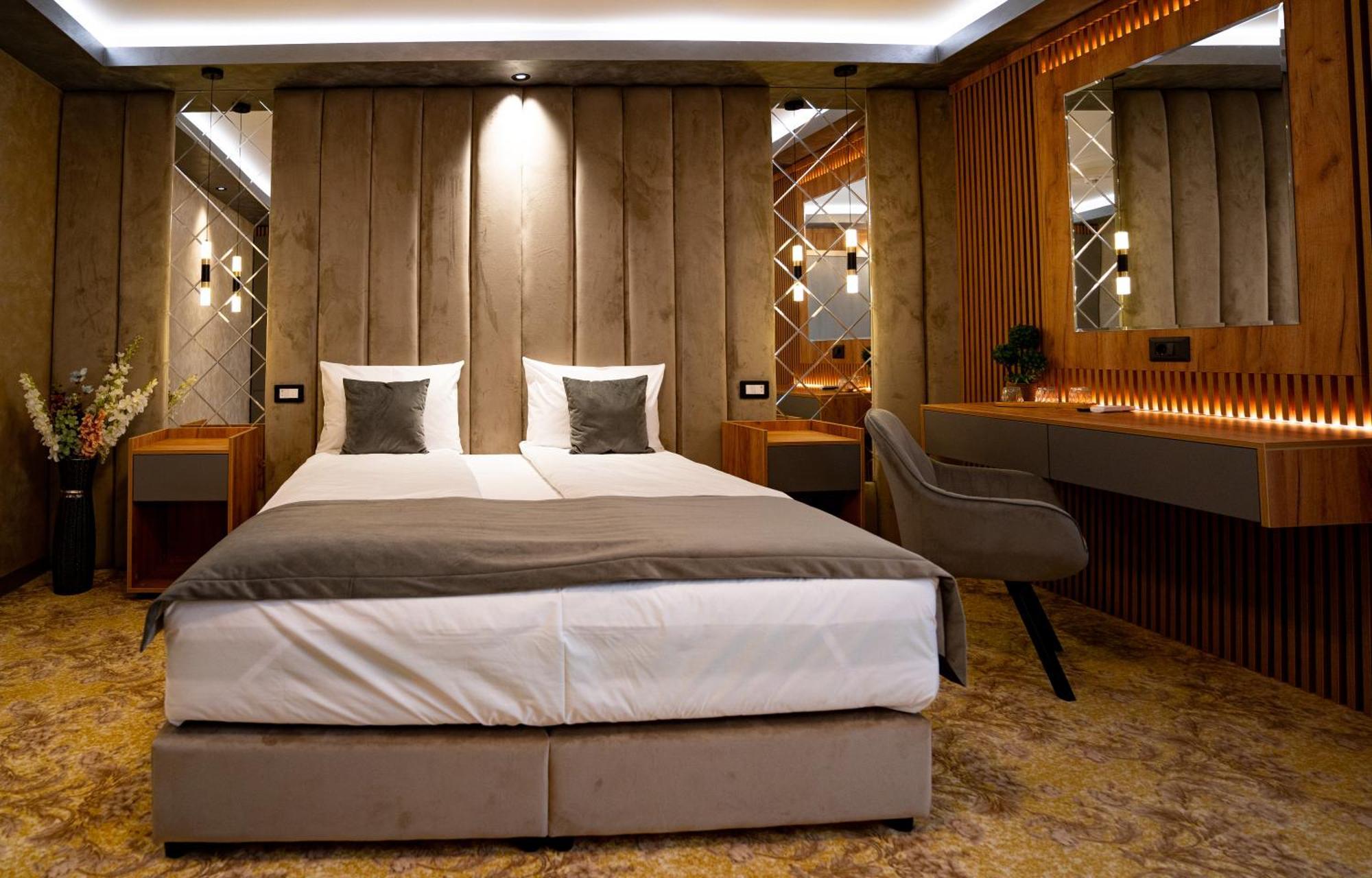 Hanul Domnesc Imperial Hotel & Spa Călan 外观 照片