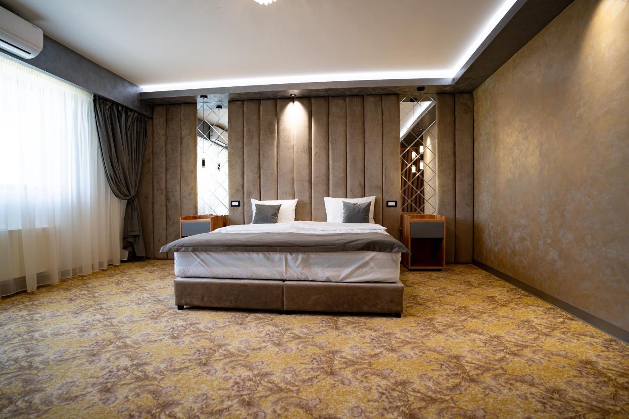 Hanul Domnesc Imperial Hotel & Spa Călan 外观 照片