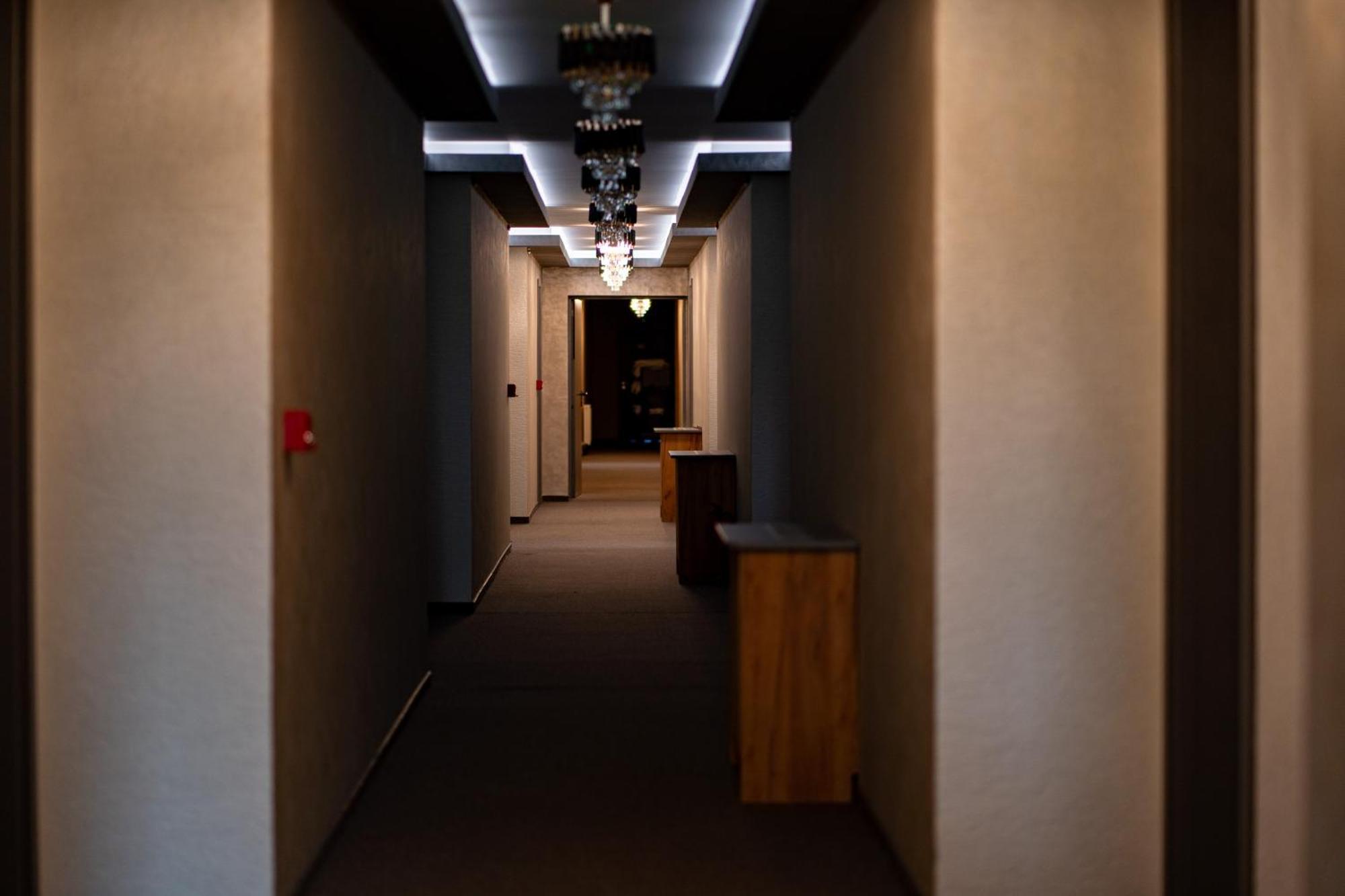 Hanul Domnesc Imperial Hotel & Spa Călan 外观 照片