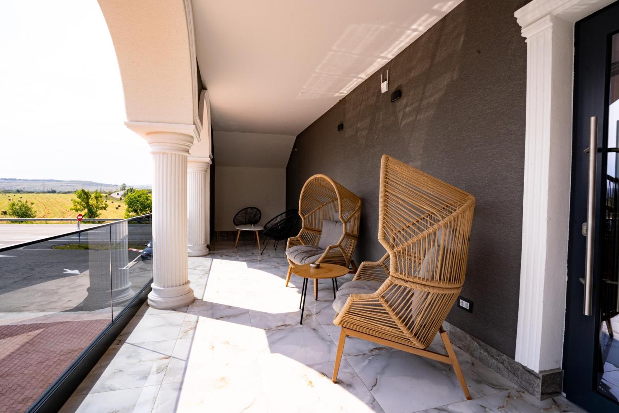 Hanul Domnesc Imperial Hotel & Spa Călan 外观 照片