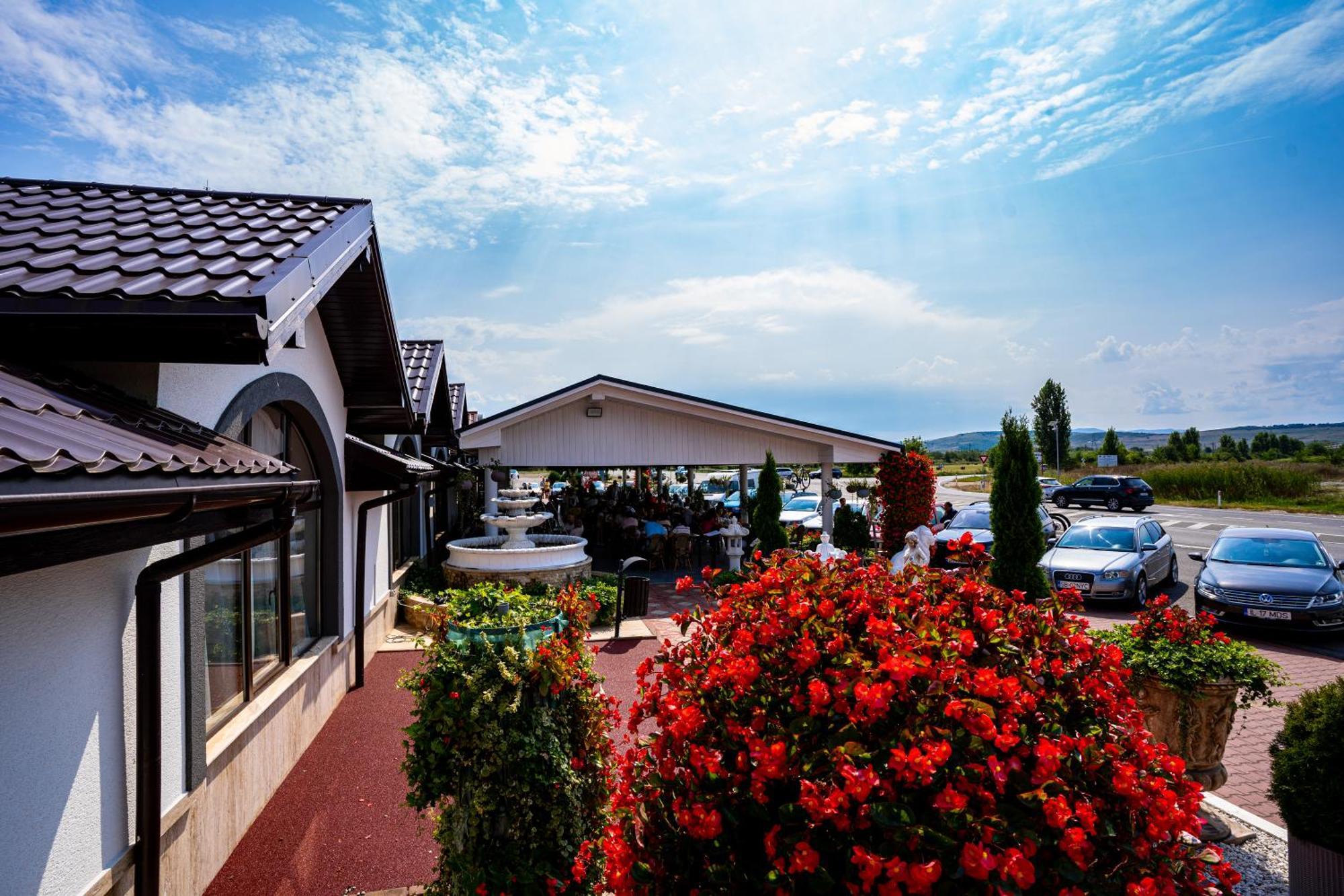 Hanul Domnesc Imperial Hotel & Spa Călan 外观 照片