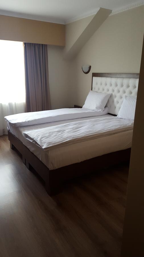 Hanul Domnesc Imperial Hotel & Spa Călan 外观 照片